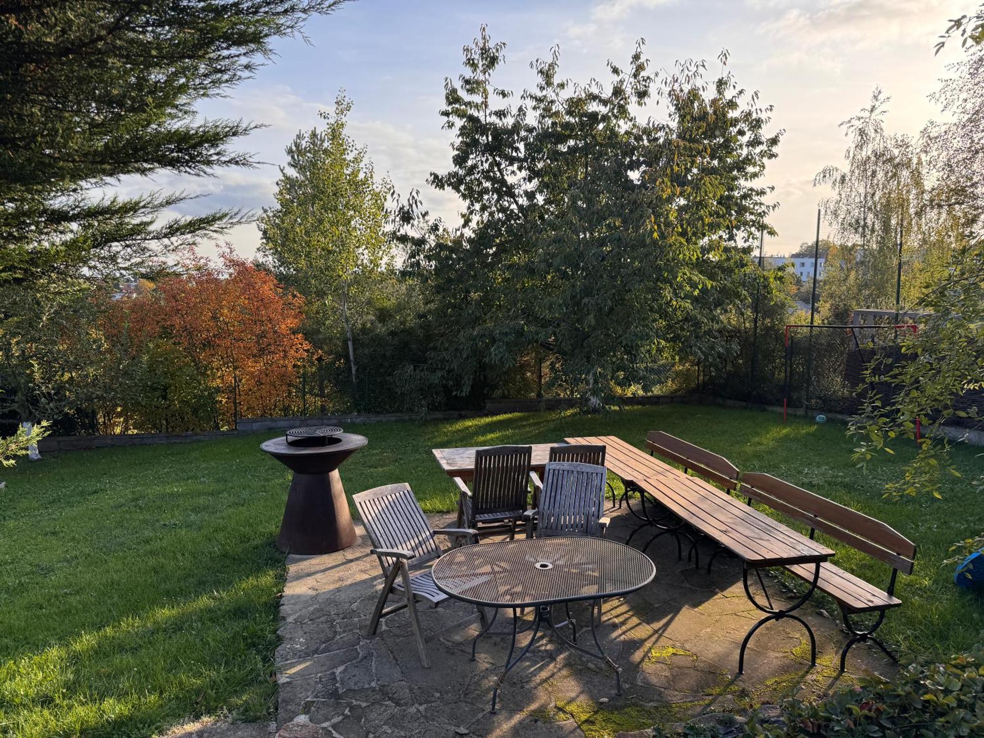 Diamondvilla, 4 Bedroom Apartment, Garden & Spa プラハ エクステリア 写真